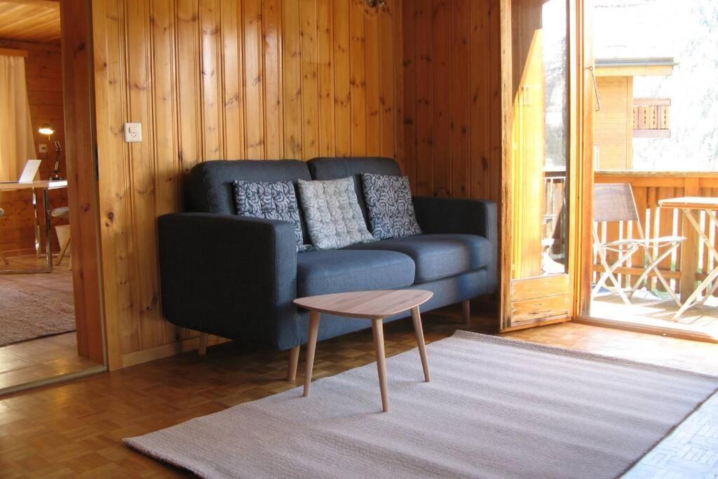 Alpia 26 - Zwei Zimmerwohnung In Traditionellem Walliser Haus Gasenried Luaran gambar
